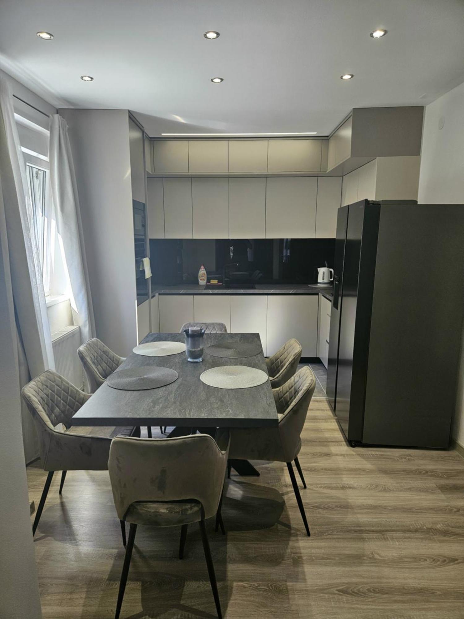 Apartment Holiday Zadar Exteriör bild